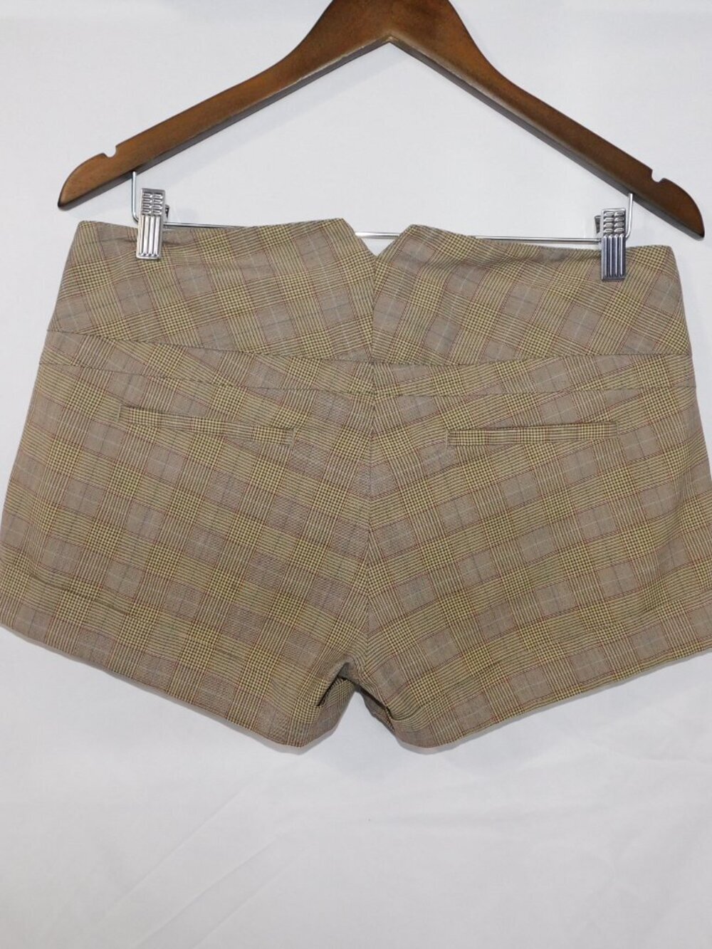 Celebrity Pink Low Rise Glen Plaid Tan Brown 3" Mini Shorts Womens junior 11 - Picture 6 of 7
